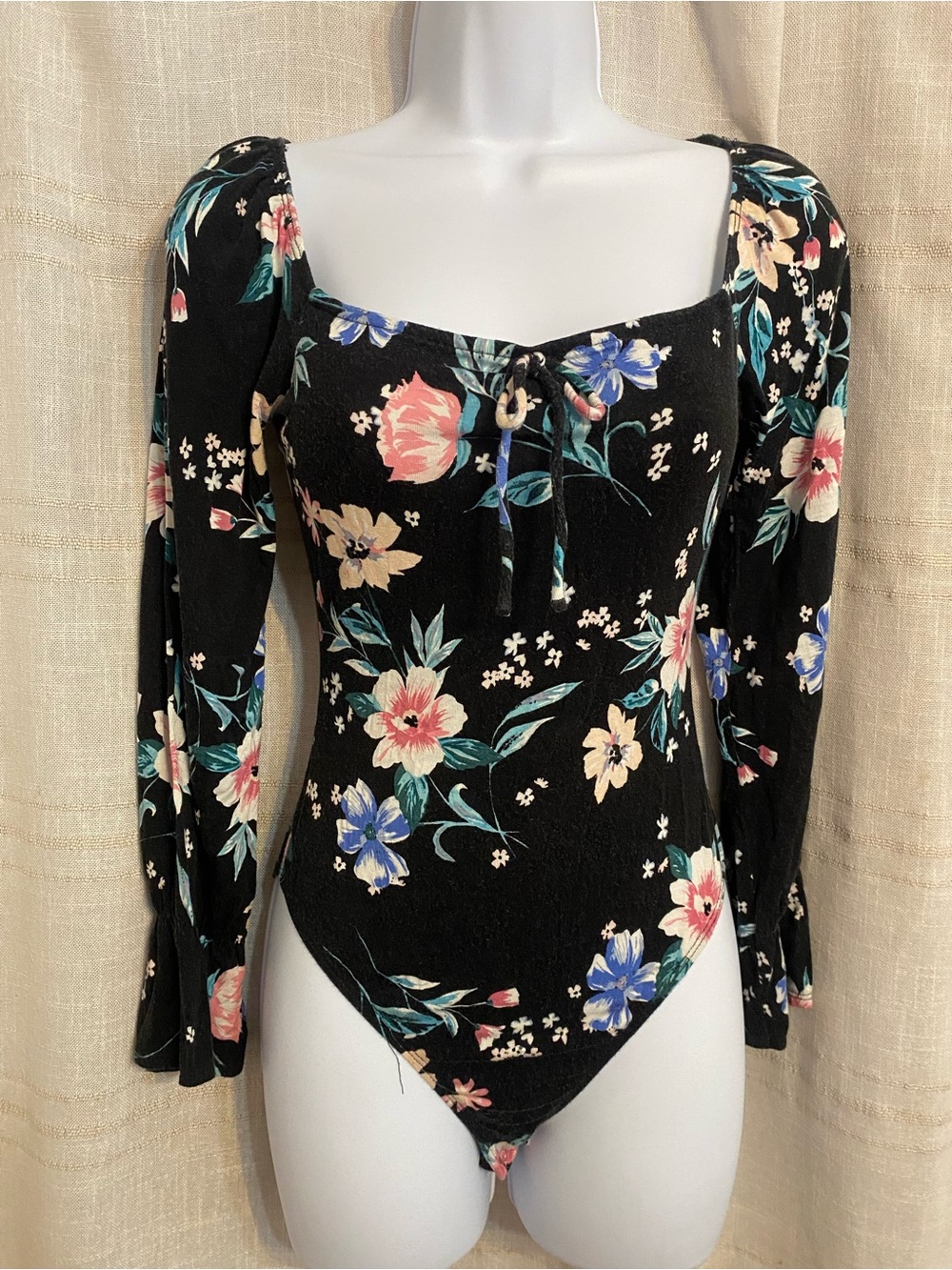 Candies Floral Bodysuit S Black Long Sleeve Sweetheart Tie Neck Cottagecore
